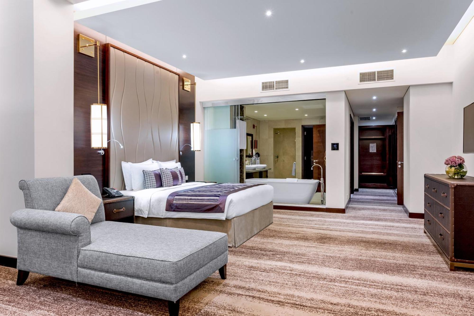 Grand Millennium Tabuk Hotel Екстериор снимка