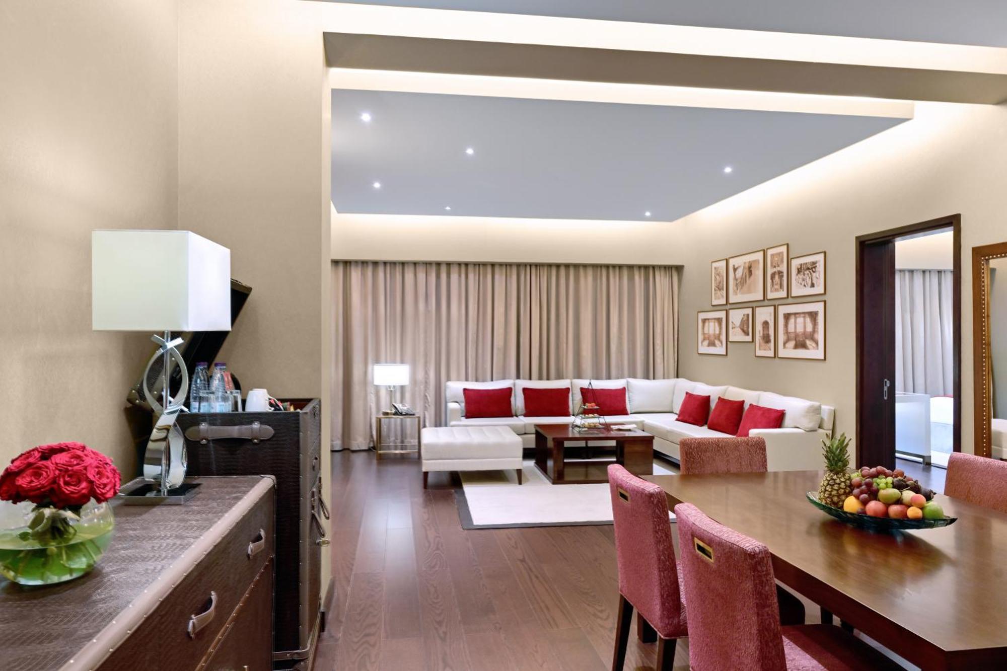 Grand Millennium Tabuk Hotel Екстериор снимка