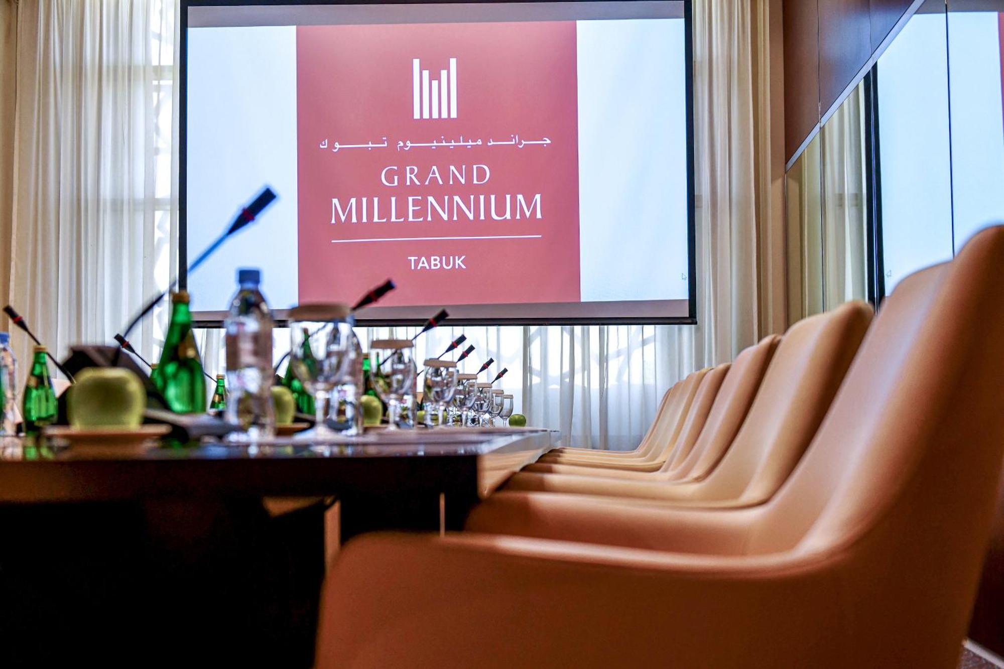 Grand Millennium Tabuk Hotel Екстериор снимка