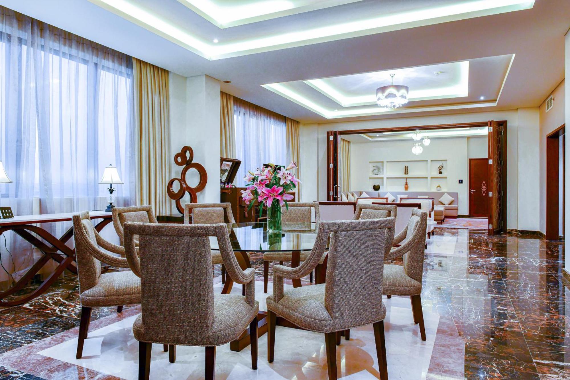 Grand Millennium Tabuk Hotel Екстериор снимка
