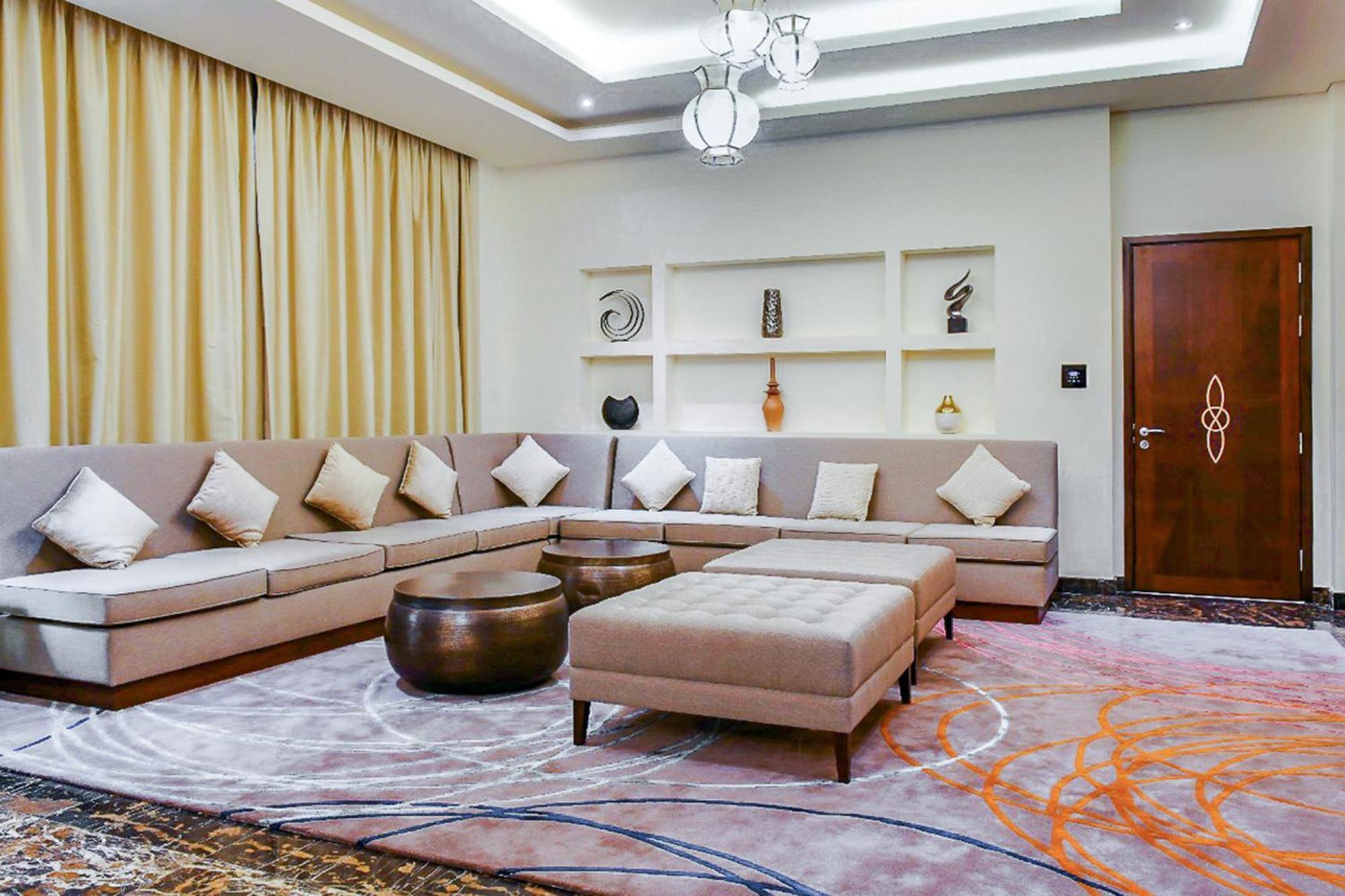 Grand Millennium Tabuk Hotel Екстериор снимка