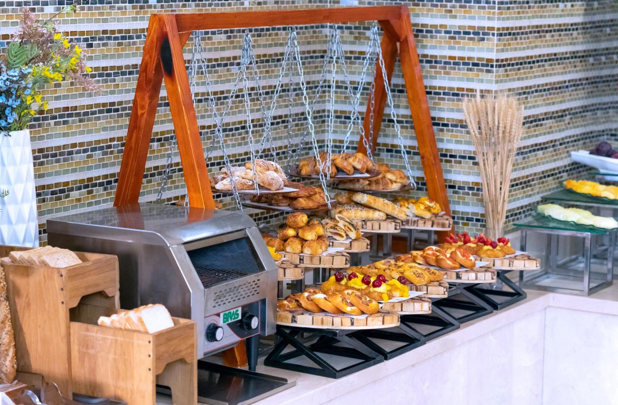 Grand Millennium Tabuk Hotel Екстериор снимка
